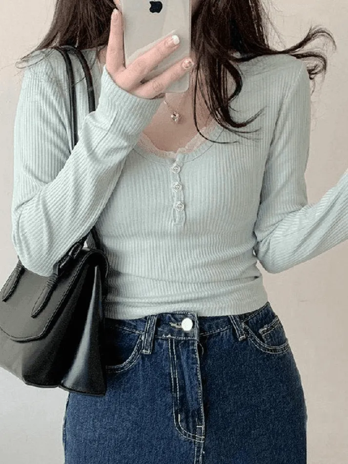 Lace Trim Knit Long Sleeve Crop Top