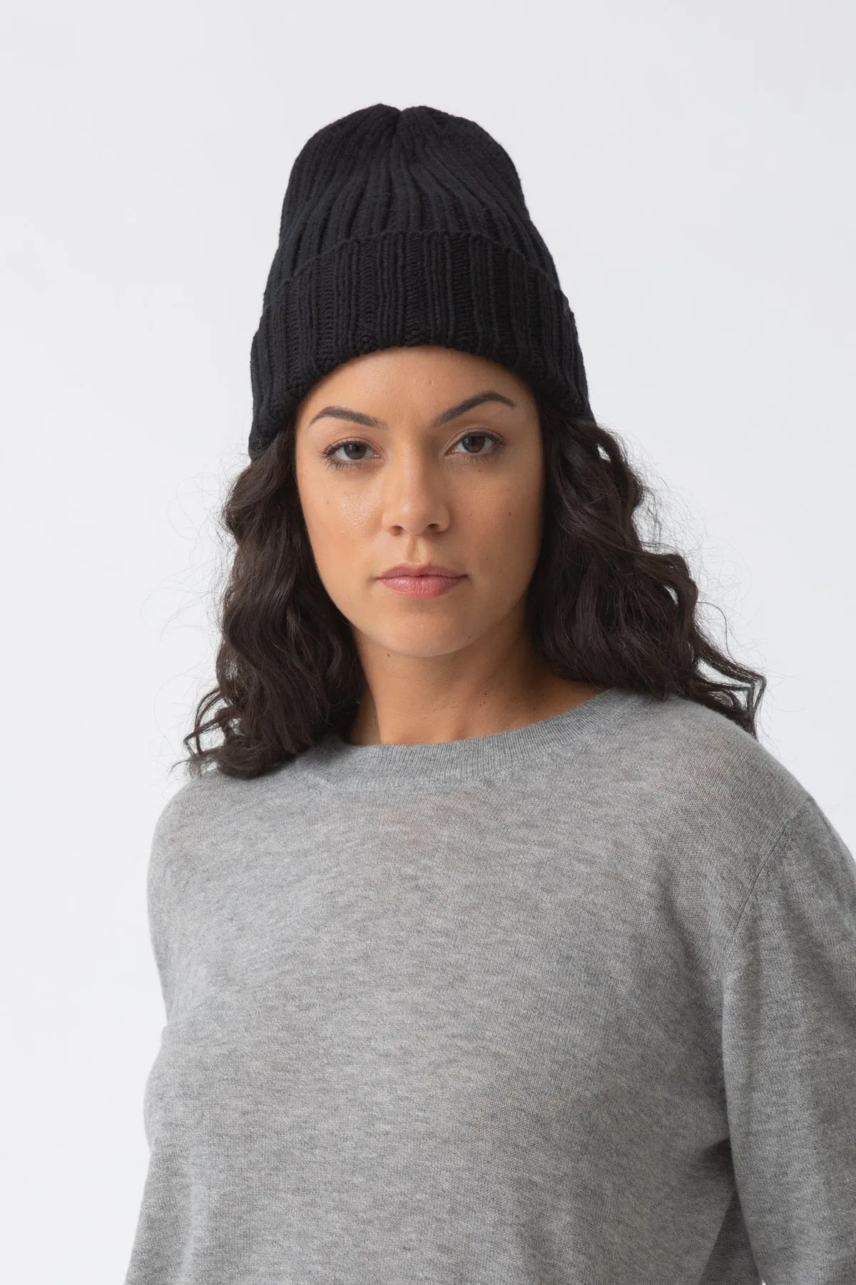 Merino Thick Rib Hat in Black