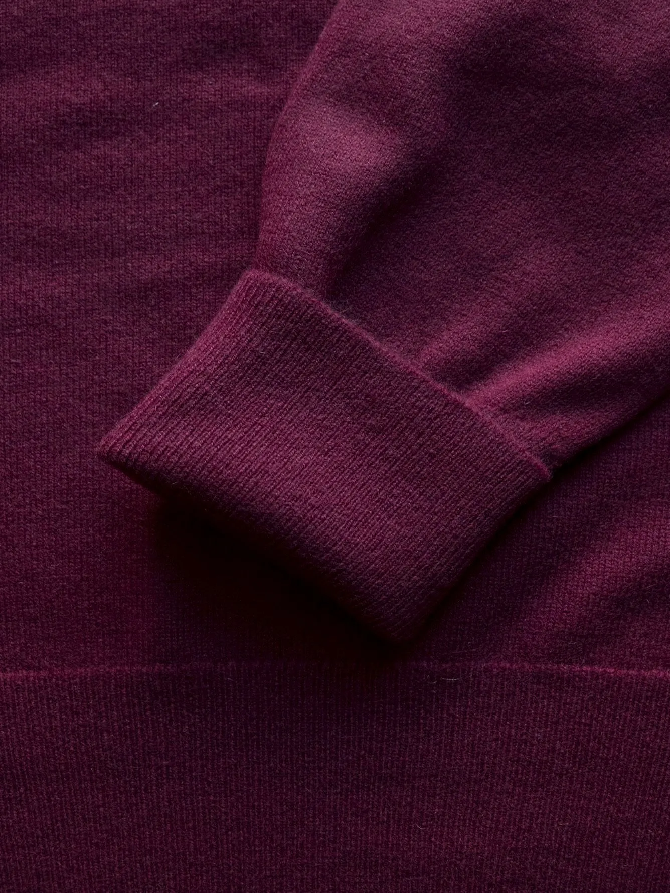 Pullman Cashmere Vee Neck 1 ply