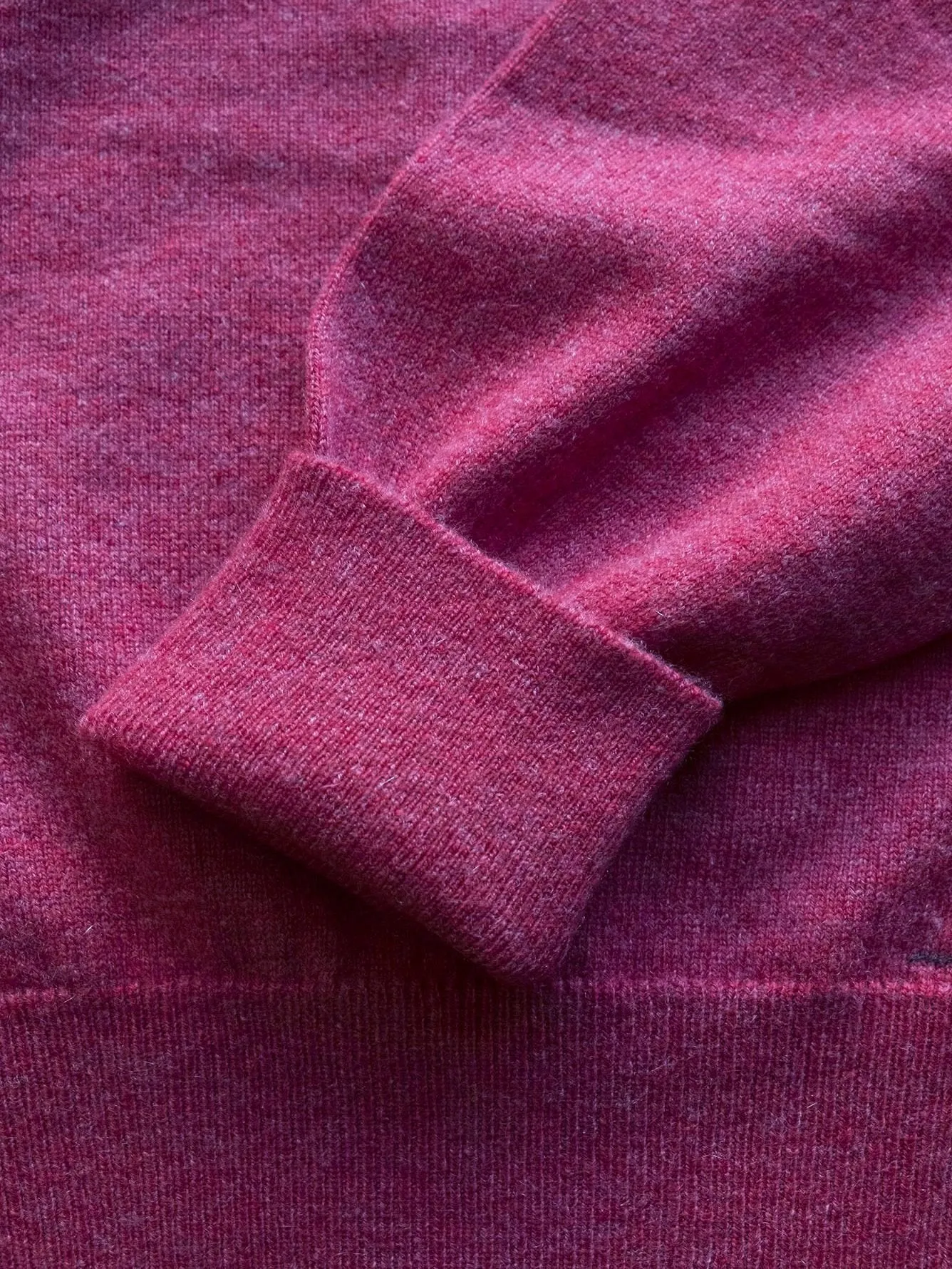 Pullman Cashmere Vee Neck 1 ply